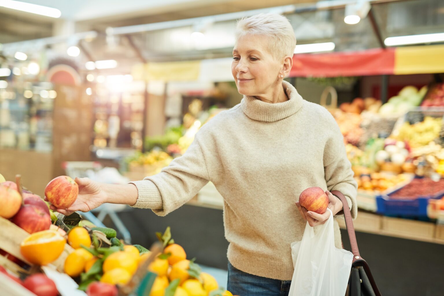 How to Choose Healthy Foods as You Age